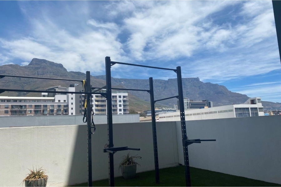 1 Bedroom Property for Sale in Woodstock Western Cape